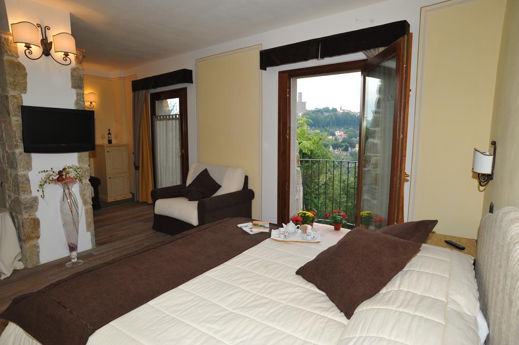 La Torricella Hotel Poppi Eksteriør billede